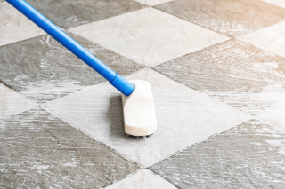 Décapage carrelages / Sols plastiques